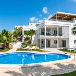 Villa de luxe avec piscine à Ibiza
